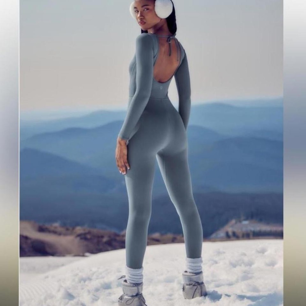 Gilly Hicks‎ Active Recharge Long-Leg Onesie S Blue Grey